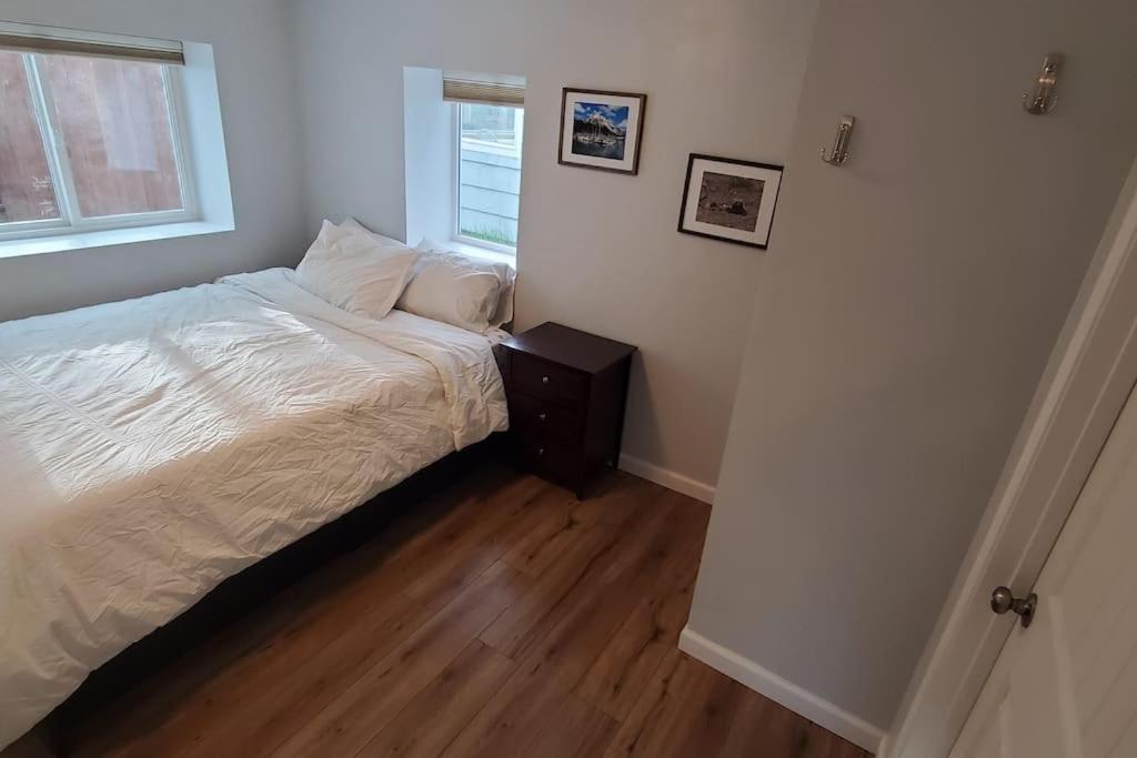 Luxury Dt Cottage - Free Parking - Self Check-In أنكوراج المظهر الخارجي الصورة