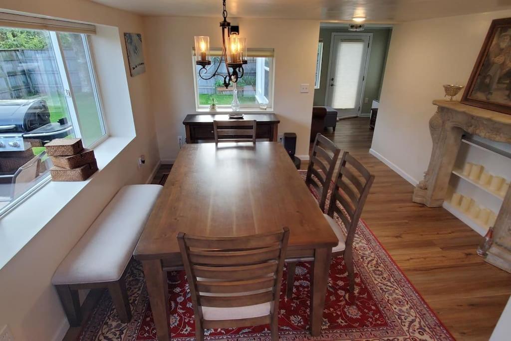 Luxury Dt Cottage - Free Parking - Self Check-In أنكوراج المظهر الخارجي الصورة